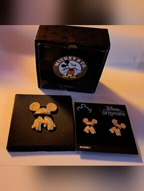 VTG Napier Disney Pave Rhinestone Hat & Gloves  Brooch And Earring Set  Gld Tone